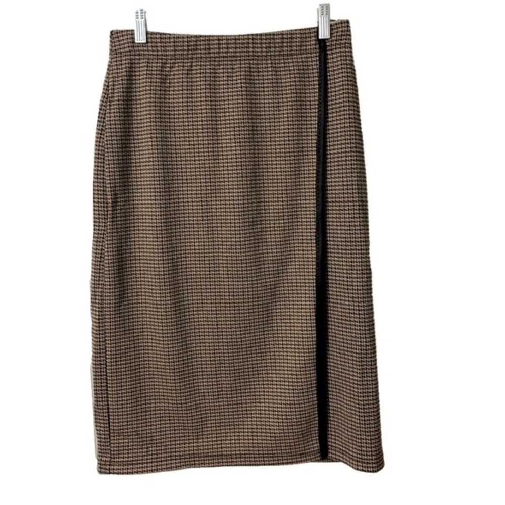⭐️ NWT- Max Studio wrap skirt- size Small
